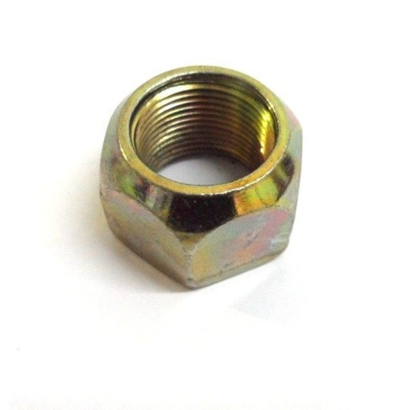 Гайка маточини задній МТЗ-80-1221 36-3104019