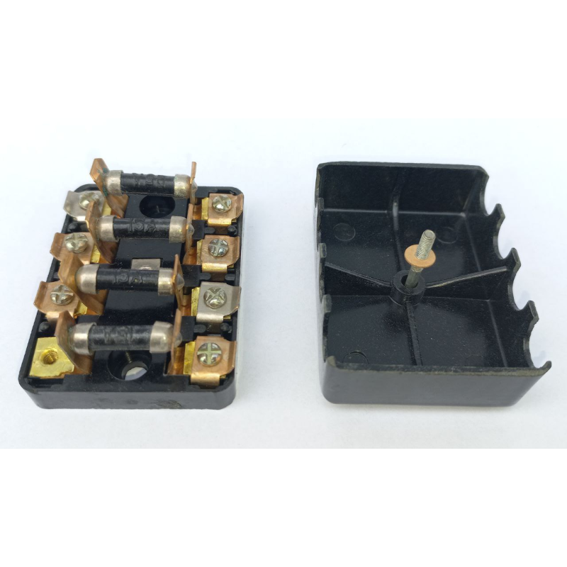 ПР-11 Блок предохранителей МТЗ ЮМЗ и др.