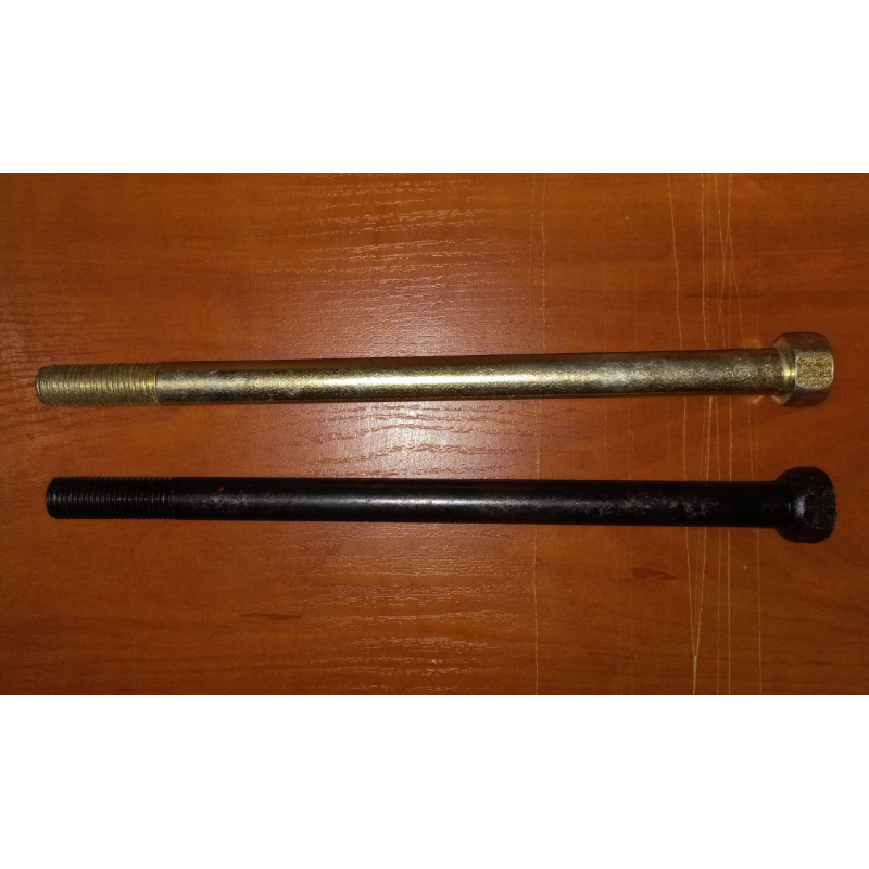 Болт Т25-2407056 (Т-40, Д-144) задній бортової передачі