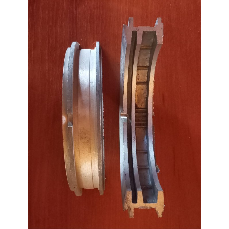 Вкладиш заднього ущільнювача колінвала (ЮМЗ, Д-65) Д65-01-030-Б