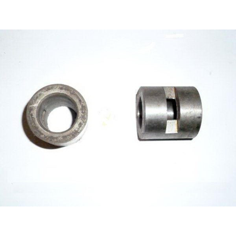 Втулка (ЮМЗ, Д-65) 36-1701084