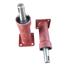 Стакан з валом під насос-дозатор ЮМЗ (Д-65) під ГОРу 45Т-3401020-Е