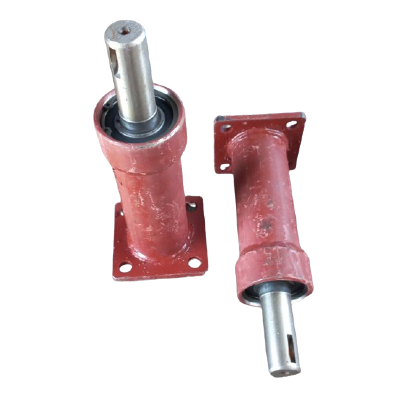 Стакан з валом під насос-дозатор ЮМЗ (Д-65) під ГОРу 45Т-3401020-Е