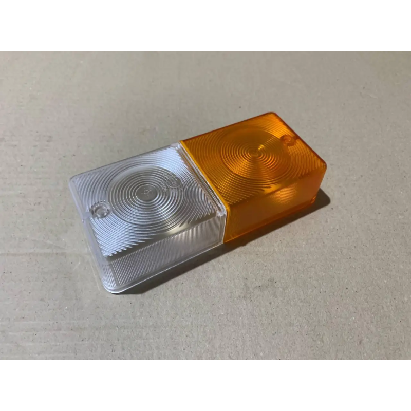 Скло переднього ліхтаря (розсіювач) МТЗ н.о.