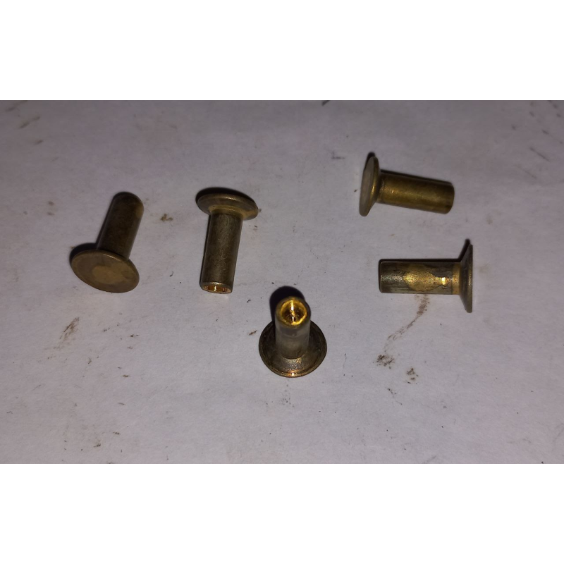 Заклепка латунна 5х14мм